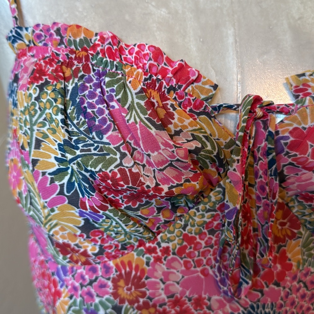 Azoe Women’s Floral Cropped Top Spaghetti straps- Size Large - Picture 2 of 10